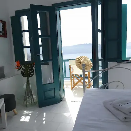 Santoescape * Oia (Santorini)